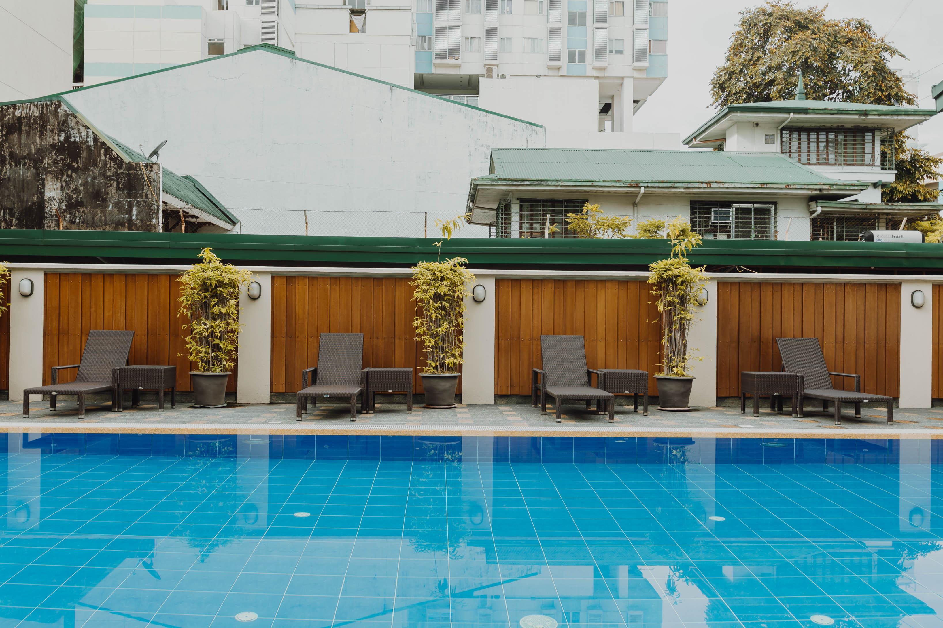 Tropicana Suites - Multiple Use Hotel Manila Exterior foto
